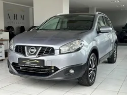 Grau Gebraucht 2012 Nissan Qashqai SUV | 7.980 € (Fairer Preis)