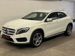 Weiß Gebraucht 2015 Mercedes GLA200 StreetStyle SUV | 16.400 € (Fairer Preis)