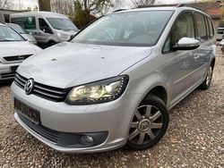 Silber Gebraucht 2011 VW Touran Comfortline Van / Kleinbus | 8.450 € (Guter Preis)