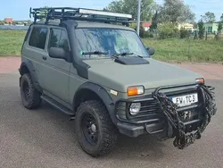 Grün Gebraucht 2012 Lada niva SUV | 14.900 €