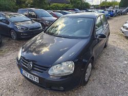 Schwarz Gebraucht 2005 VW Golf IV Trendline Kleinwagen | 1.970 € (Fairer Preis)