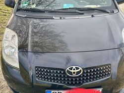 Gebraucht 2005 Toyota Yaris Limousine | 2.000 € (Etwas zu teuer)