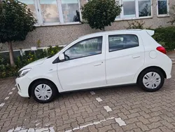 Weiß Gebraucht 2023 Mitsubishi Space Star Select Kleinwagen | 9.300 € (Guter Preis)