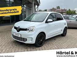 Weiß Gebraucht 2024 Renault Twingo Urban Night Kleinwagen | 18.490 € (Teuer)