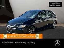 Schwarz Gebraucht 2022 Mercedes B200 Style Van / Kleinbus | 25.990 € (Fairer Preis)
