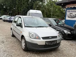 Polarsilber metallic Gebraucht 2006 Ford Fiesta Ambiente Kleinwagen | 1.200 € (Superpreis)