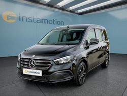 Schwarz Gebraucht 2022 Mercedes T180 Van / Kleinbus | 27.599 € (Fairer Preis)