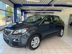 Grau Gebraucht 2019 Peugeot 3008 Active Limousine | 15.900 € (Guter Preis)