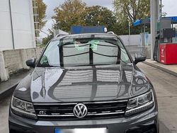Grau Gebraucht 2017 VW Tiguan SUV | 25.950 € (Guter Preis)