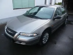 Silber Gebraucht 1998 Chrysler Stratus Limousine | 1.200 €