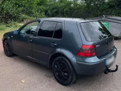 Grau Gebraucht 1999 VW Golf IV Kleinwagen | 2.490 € (Fairer Preis)