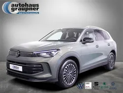Grün / cipressino grün Gebraucht 2025 VW Tiguan Goal SUV | 42.321 € (Superpreis)