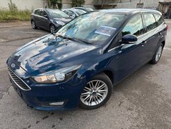 Blau Gebraucht 2018 Ford Focus Cool & Connect Kombi | 8.500 € (Fairer Preis)