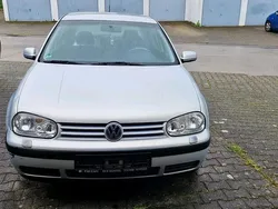 Silber Gebraucht 1999 VW Golf IV Kleinwagen | 850 € (Superpreis)