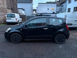 Schwarz Gebraucht 2004 Citroën C2 Kleinwagen | 600 €