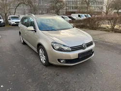 Silber Gebraucht 2012 VW Golf VI Comfortline Kombi | 6.390 € (Fairer Preis)
