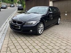 Schwarz Gebraucht 2011 BMW 318 Kombi | 4.200 € (Superpreis)