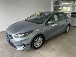 Lunar silber Neu 2025 Kia Ceed Limousine | 23.990 € (Guter Preis)