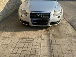 Silber Gebraucht 2006 Audi A6 Kombi | 2.800 €