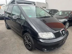 Schwarz Gebraucht 2010 Seat Alhambra Reference Van / Kleinbus | 4.900 € (Etwas zu teuer)