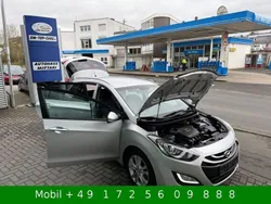 Silber Gebraucht 2014 Hyundai i30 Edition Kombi | 7.499 € (Fairer Preis)