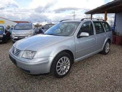 Grau Gebraucht 2004 VW Bora Highline Limousine | 2.200 € (Superpreis)