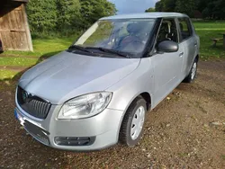 Silber Gebraucht 2009 Skoda Fabia Classic Limousine | 900 € (Superpreis)