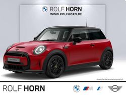 Chili red uni Gebraucht 2023 Mini Cooper SE Classic Kleinwagen | 22.820 € (Etwas zu teuer)