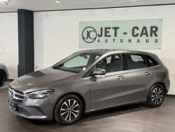 Grau Gebraucht 2019 Mercedes B180 Van / Kleinbus | 21.750 € (Guter Preis)
