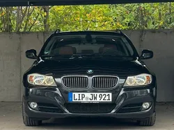 Schwarz Gebraucht 2010 BMW 318 Sport Line Kombi | 5.199 € (Fairer Preis)