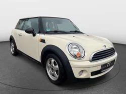 Pepper white Gebraucht 2009 Mini ONE Kleinwagen | 3.990 € (Etwas zu teuer)