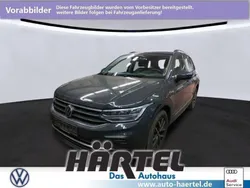 Uranograu (grey), solid Gebraucht 2021 VW Tiguan Life SUV | 26.700 € (Guter Preis)