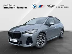 Grau Neu 2025 BMW 218 Exclusive Van / Kleinbus | 43.790 € (Etwas zu teuer)