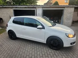 Weiß Gebraucht 2010 VW Golf VI Team Limousine | 4.399 € (Fairer Preis)