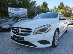Calcitweiss unilack Gebraucht 2015 Mercedes A180 Style Limousine | 12.850 € (Fairer Preis)
