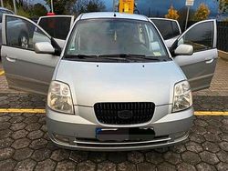 Silber Gebraucht 2004 Kia Picanto Kleinwagen | 2.200 €