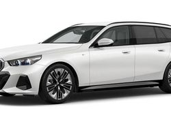 Weiß Gebraucht 2024 BMW 520 Comfort Edition Kombi | 51.177 € (Guter Preis)