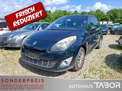 Grün "vetivier" Gebraucht 2010 Renault Grand Scénic III Van / Kleinbus | 2.985 € (Guter Preis)