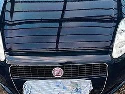 Blau Gebraucht 2011 Fiat Grande Punto Kleinwagen | 2.500 € (Fairer Preis)