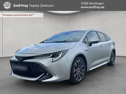 Cosmicsilber metallic Gebraucht 2021 Toyota Corolla Team Kombi | 24.490 € (Guter Preis)