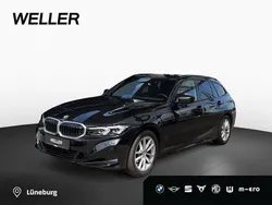 Black sapphire (schwarz) Gebraucht 2024 BMW 318 Shadowline Kombi | 33.585 € (Guter Preis)