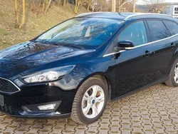 Schwarz Gebraucht 2016 Ford Focus Titanium Kombi | 9.299 € (Fairer Preis)