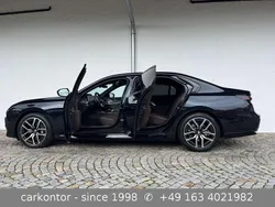 Carbonschwarz metallic Gebraucht 2024 BMW 740 M Sport Limousine | 87.990 €