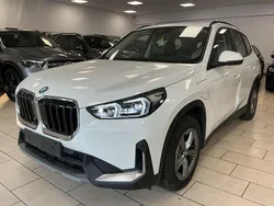 Weiß Gebraucht 2023 BMW X1 Performance SUV | 39.440 € (Guter Preis)
