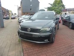 Grau Gebraucht 2019 VW Tiguan Allspace Highline SUV | 32.990 € (Etwas zu teuer)