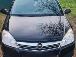 Schwarz Gebraucht 2008 Opel Astra Limousine | 990 € (Guter Preis)