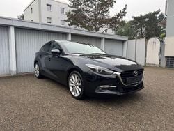 Schwarz Gebraucht 2018 Mazda 3 Limousine | 13.350 € (Guter Preis)