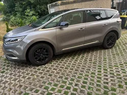 Grau Gebraucht 2015 Renault Espace Initiale Paris Van / Kleinbus | 13.400 € (Fairer Preis)