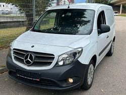 Weiß Gebraucht 2021 Mercedes Citan 109 Van / Kleinbus | 12.400 € (Fairer Preis)
