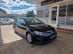 Deep black perleffekt Gebraucht 2019 VW Golf VII Comfortline Kombi | 18.999 € (Fairer Preis)